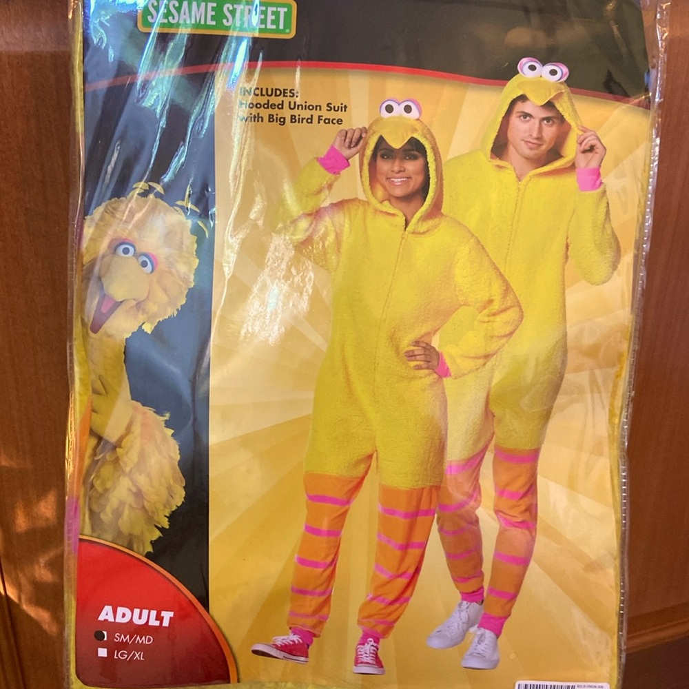 Adult small/Medium big bird costume